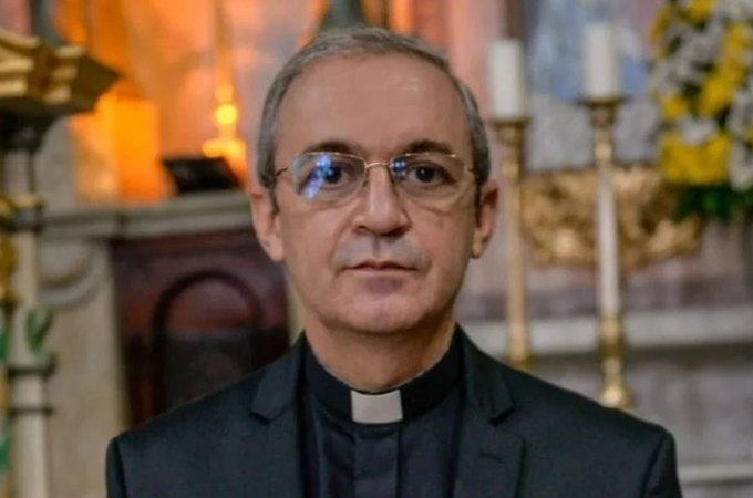 Padre é alvo de ação judicial, da arquidiocese de Maceió, por falta de prestação de contas de R$ 3,1 milhões