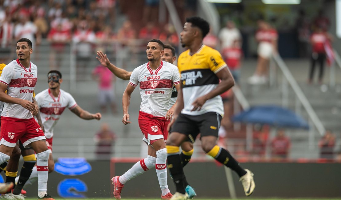 CRB vence o Criciúma por 1 a 0 no estádio Rei Pelé, em Maceió e volta ao G4 da Série B