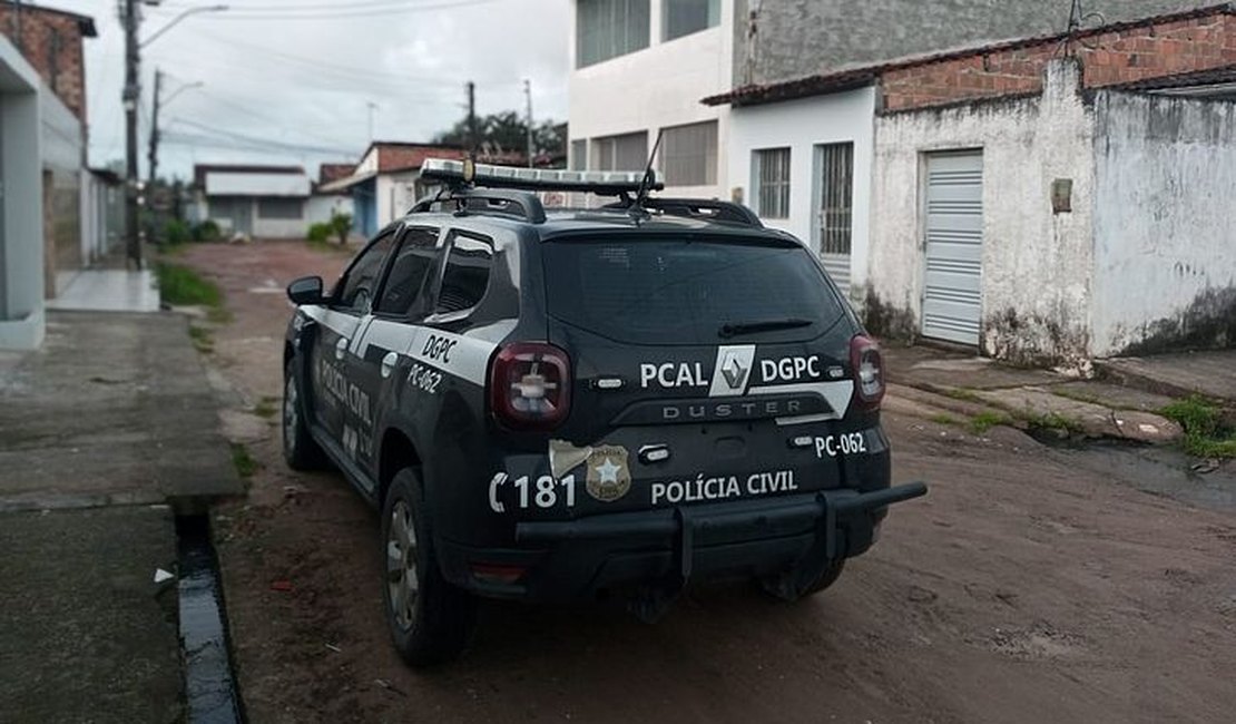 Polícia prende suspeito de invadir casa e matar jovem que namorava a ex-mulher, em Alagoas