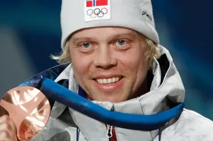 Medalhista olímpico morre atingido por um raio