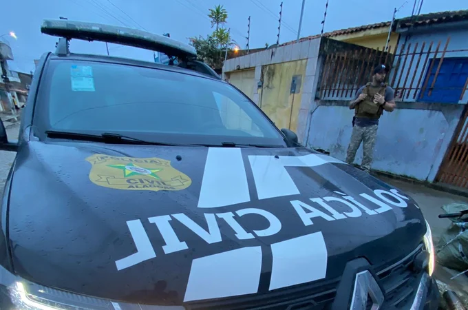 PC prende suspeitos de tráfico e apreende menor por latrocínio em operação em Arapiraca e Campo Grande