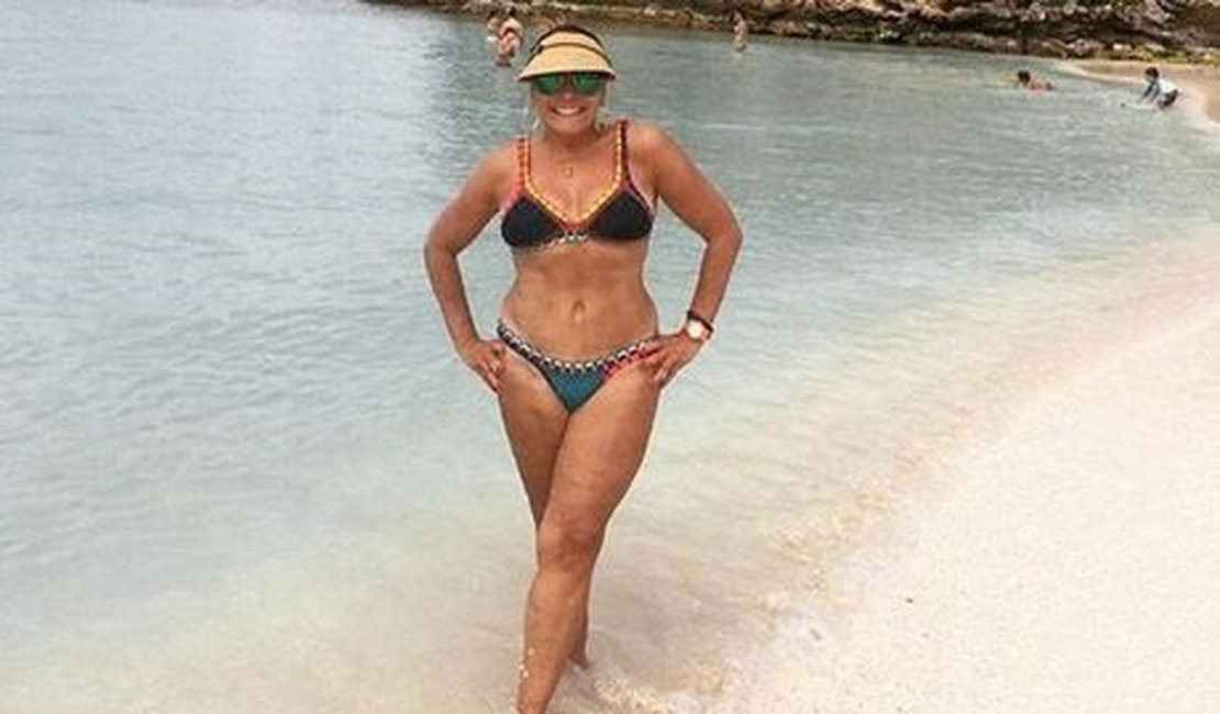 Suzana Vieira chama atenção por corpo enxuto de biquíni: 'Deusa!'