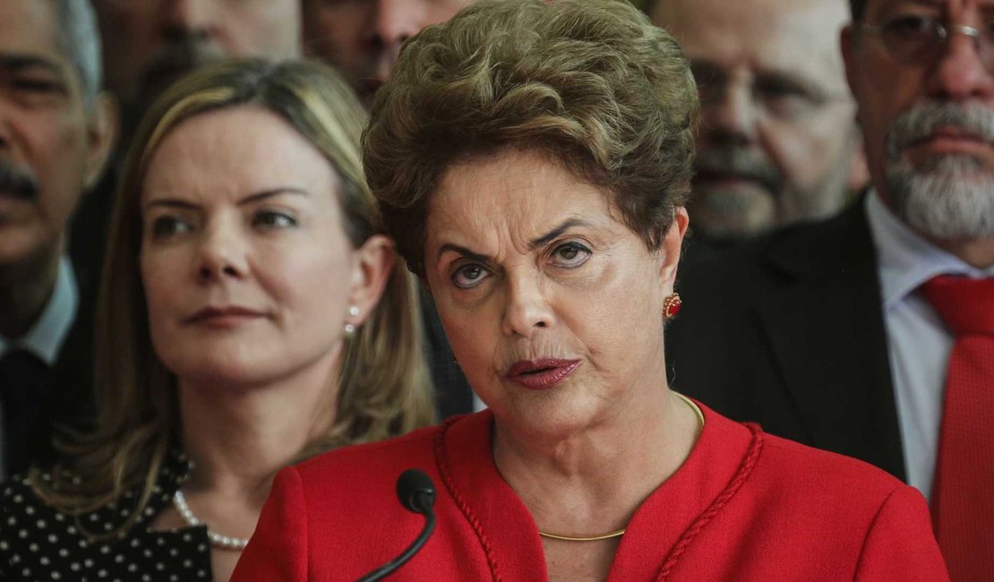Dilma e conselho da Petrobras são processados por Pasadena