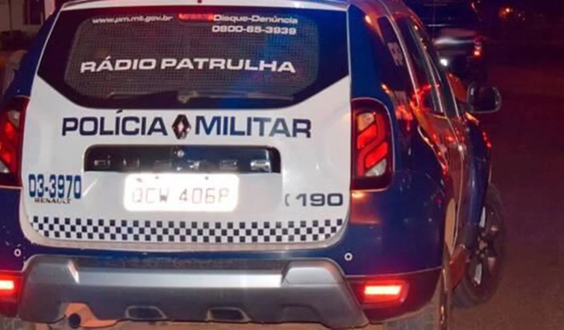 Homem é preso após mostrar pênis a 3 crianças em local público