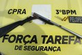 Com arma de fogo guardada em casa, homem é preso em flagrante no bairro Batingas