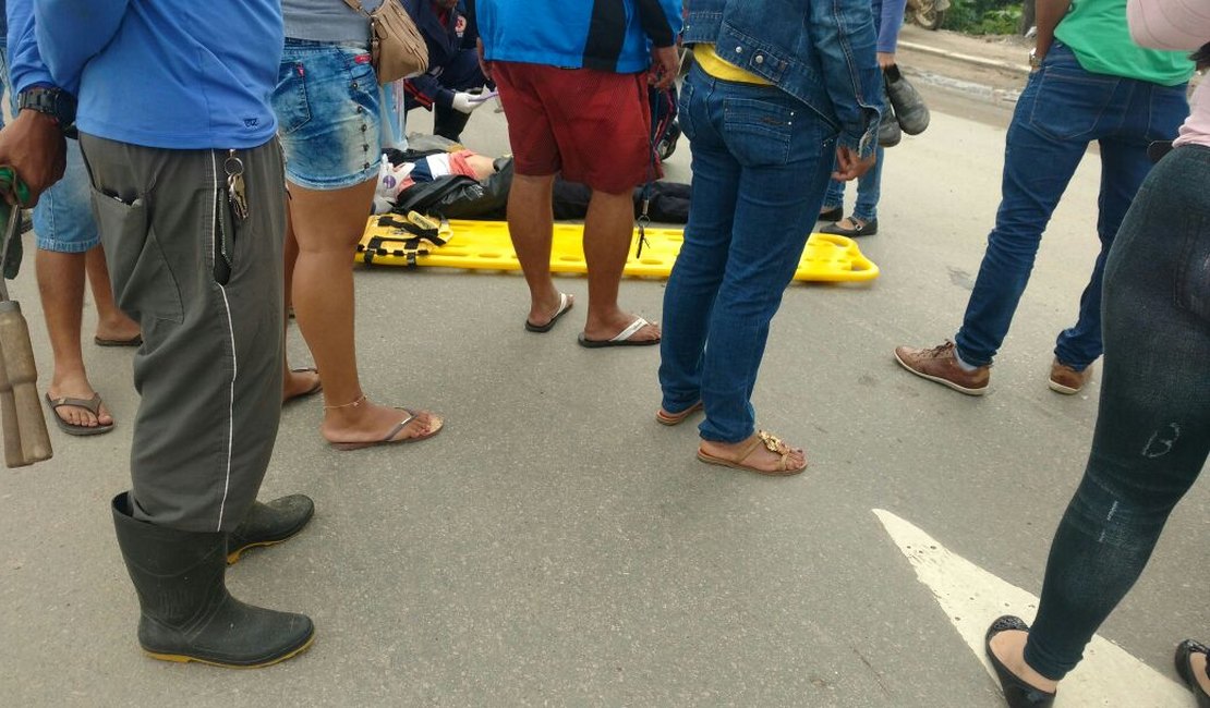 Colisão envolvendo carro e moto deixa motociclista ferido em Arapiraca