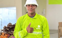 Prefeitura de Junqueiro entrega novos fardamentos e EPIs a garis e profissionais da limpeza pública