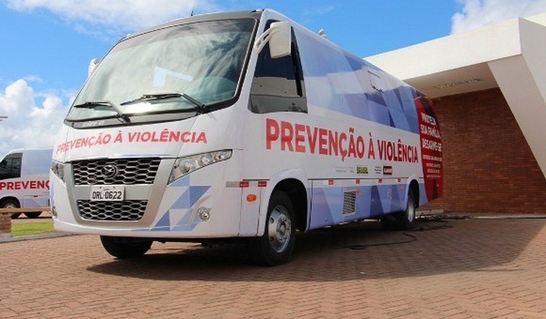 Unidades móveis facilitam entrega voluntária de armas em Alagoas