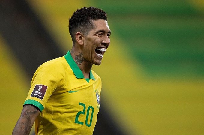 Alvo de equipes brasileiras, alagoano Roberto Firmino acerta com novo clube