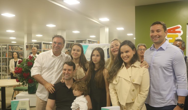 Deputado Daniel Barbosa lança livro 'Arapiraca, Alagoas e o Brasil - em 50 artigos' com reflexões sobre desenvolvimento e justiça social