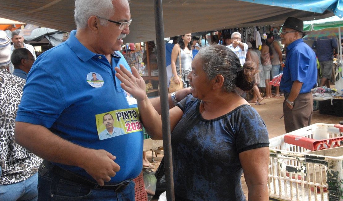 Caminhada na Vila São José intensifica campanha de Rogério Teófilo em Arapiraca