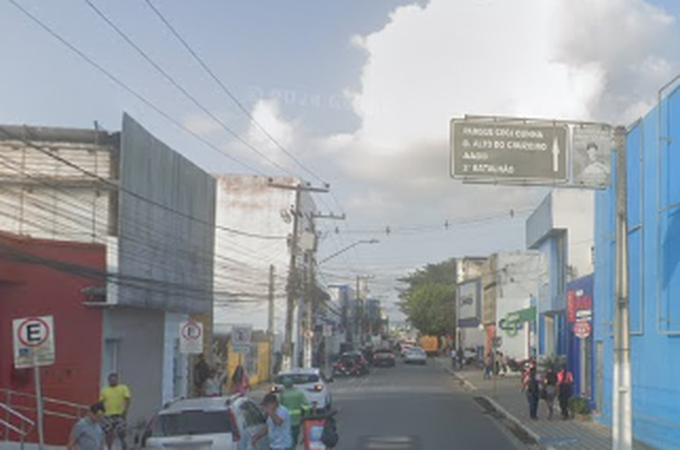 Residência à venda volta a ser invadida por ladrões no Centro de Arapiraca
