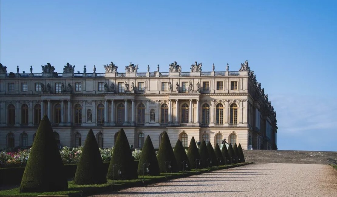 Palácio de Versalhes é evacuado pela sétima vez em oito dias por ameaça de bomba