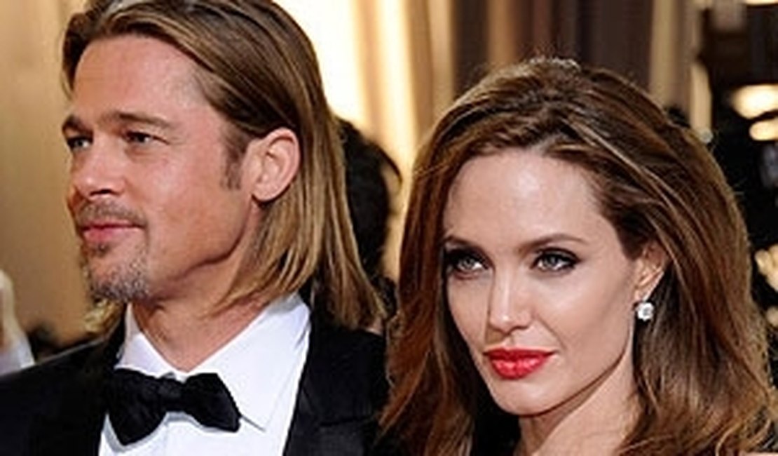 Tabloide afirma que Angelina Jolie está internada e pesando 35 quilos