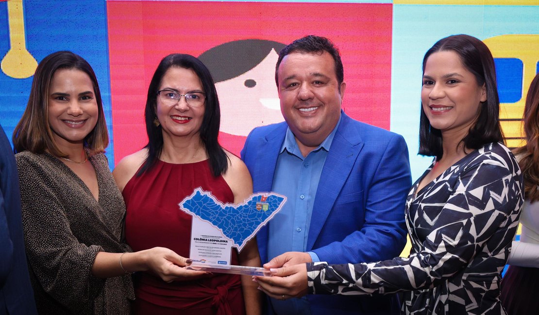 Governador cria Prêmio Escola 10, que reconhece municípios com melhores indicadores educacionais