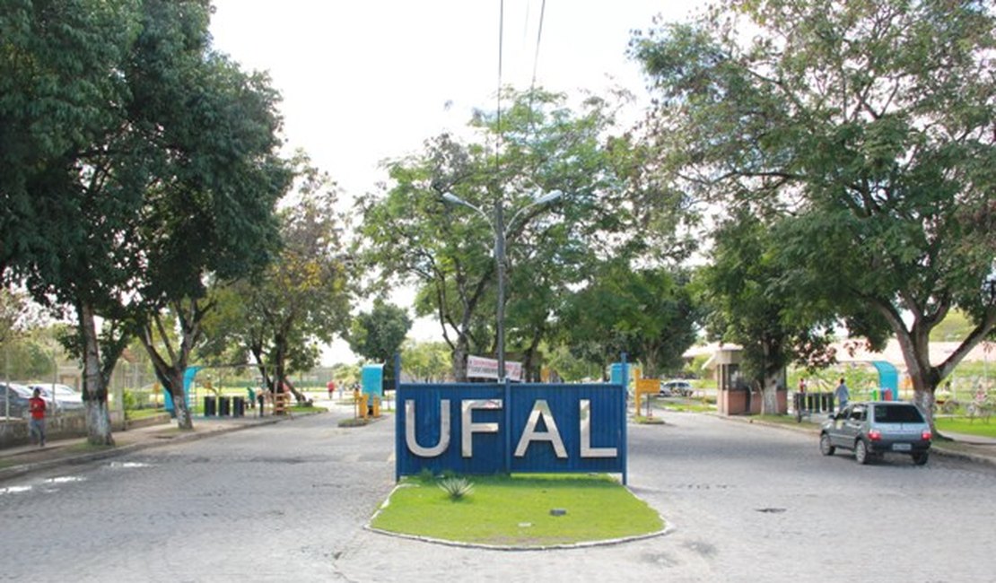 Ufal abre processo seletivo para 720 vagas em cursos de especialização
