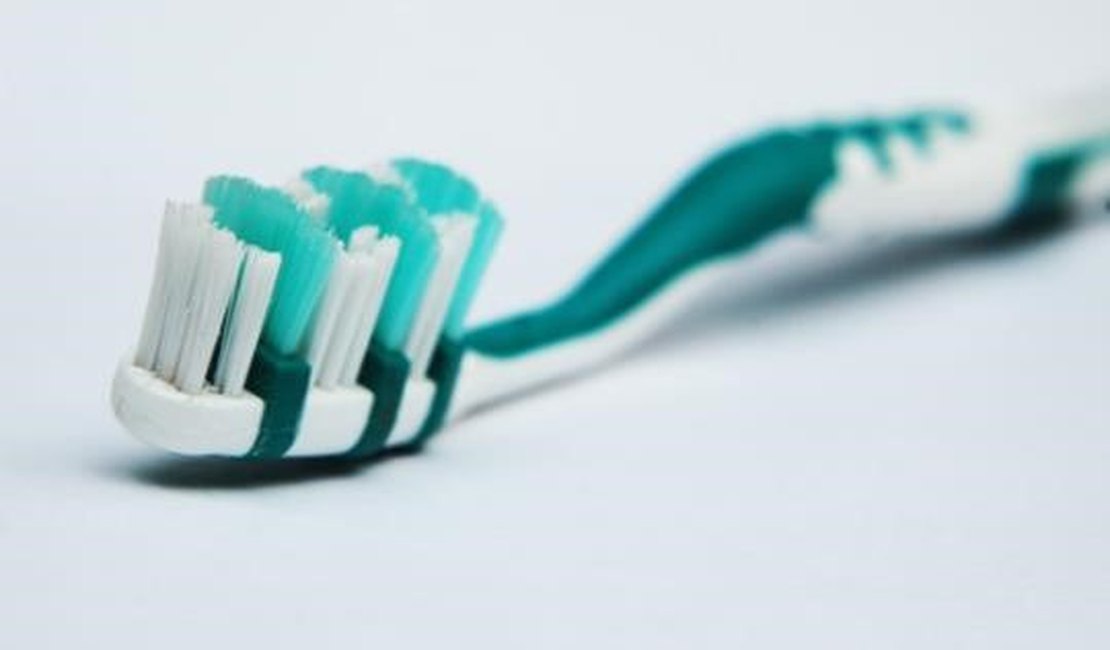 Onde você guarda sua escova de dente? Aprenda a maneira correta de armazena-la!