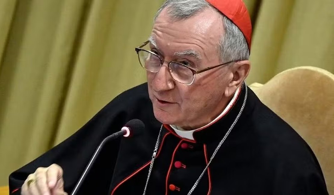 Vaticano nega que Pietro Parolin, um dos favoritos no conclave, esteja doente e anuncia ausência de mais 2 cardeais