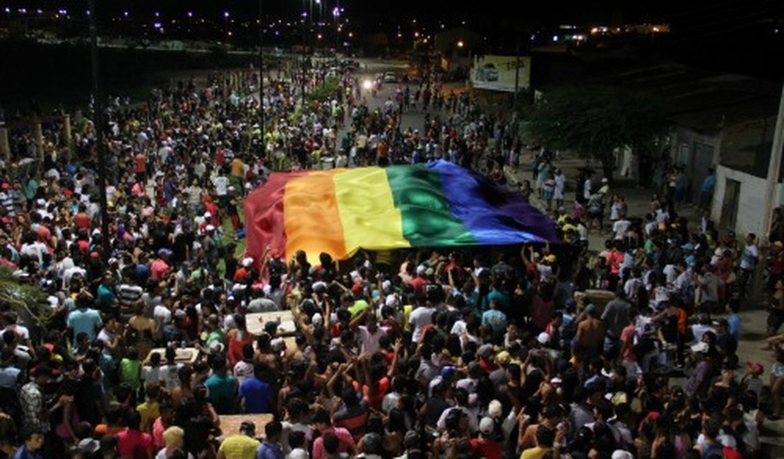 Arapiraca realiza 6º concurso Miss Gay nesta sexta-feira