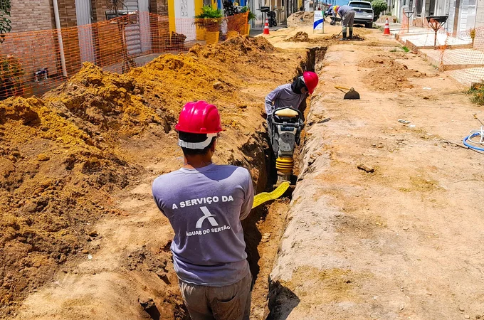 Seis cidades do interior de Alagoas passam por obras de implantação de redes de saneamento esta semana
