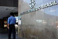 BC passa a apurar mensalmente dados sobre juros e encargos totais no cartão
