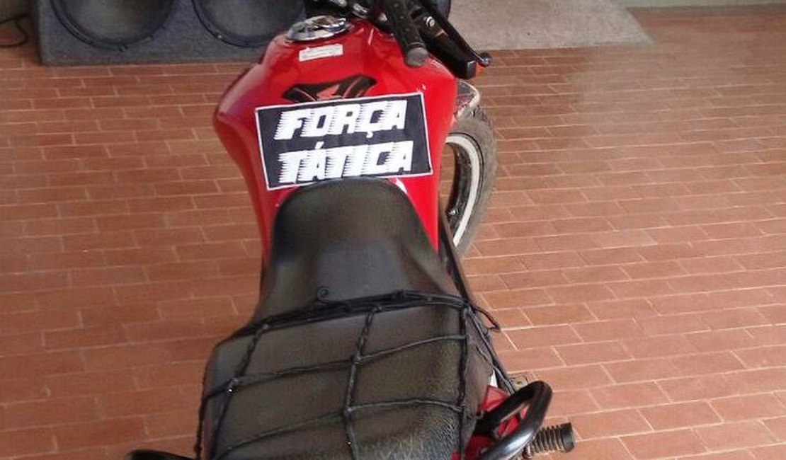 Após rondas, Força Tática recupera moto roubada em Arapiraca