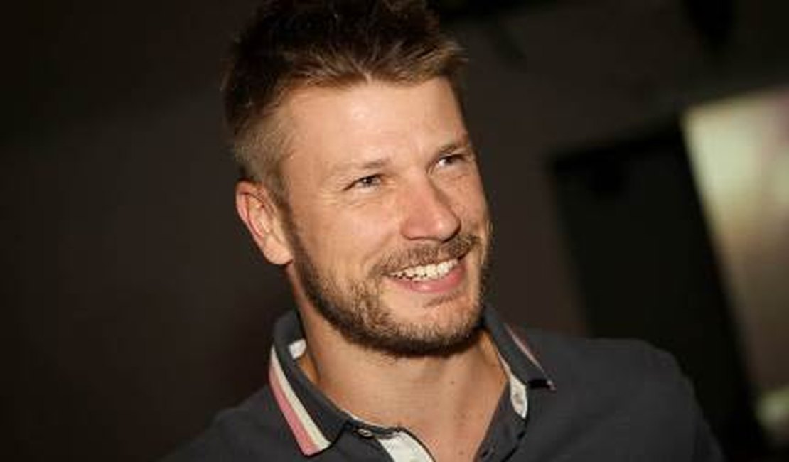 Rodrigo Hilbert é intimado a depor por morte de filhote de ovelha em programa