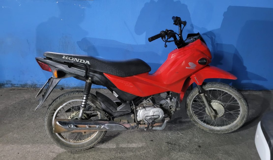 Moto furtada no Sítio Alazão é encontrada no Povoado Pau D'Arco, em Arapiraca