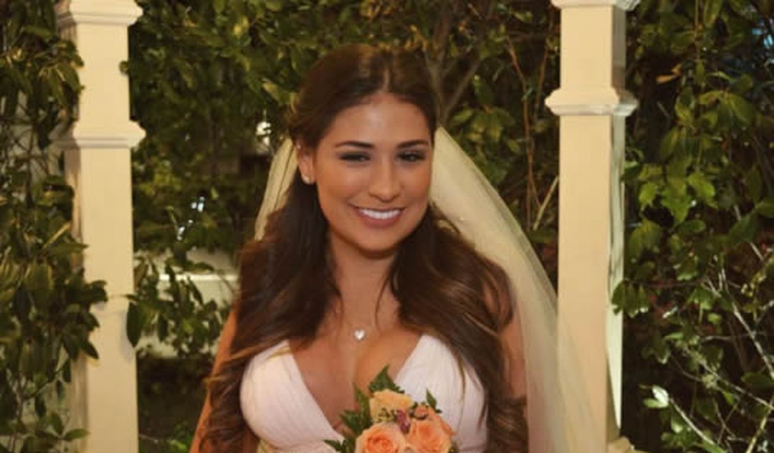 Simone, da dupla com Simaria, renova votos do casamento em Las Vegas