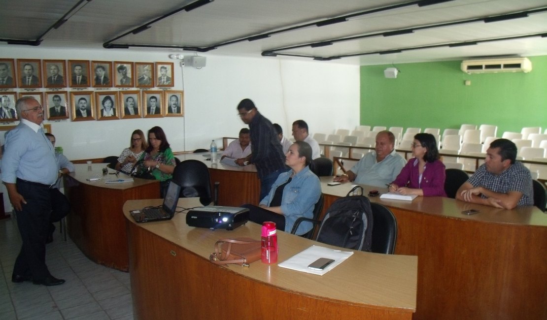 Rogério Teófilo se reúne novamente com os vereadores de Arapiraca