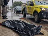 Homem é assassinado com tiro na cabeça na frente de uma loja, em Arapiraca