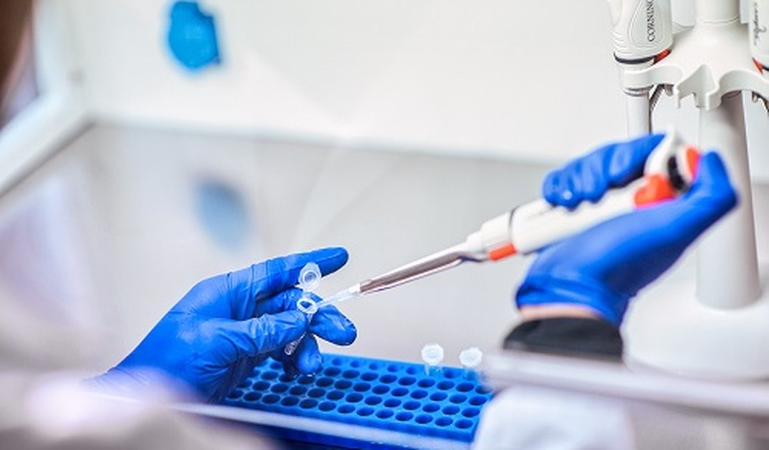 Laboratório que fechou parceria com SP anuncia 90% de sucesso em testes de vacina contra covid-19