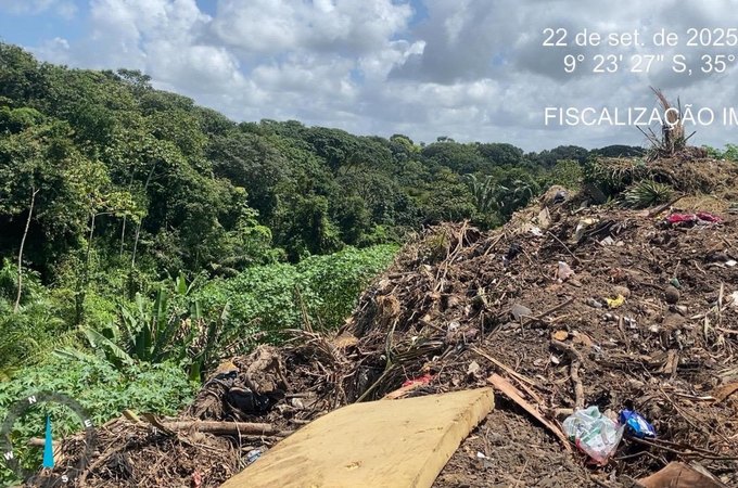 IMA aplica multa de R$ 200 mil e embarga área usada como lixão irregular em Barra de Santo Antônio