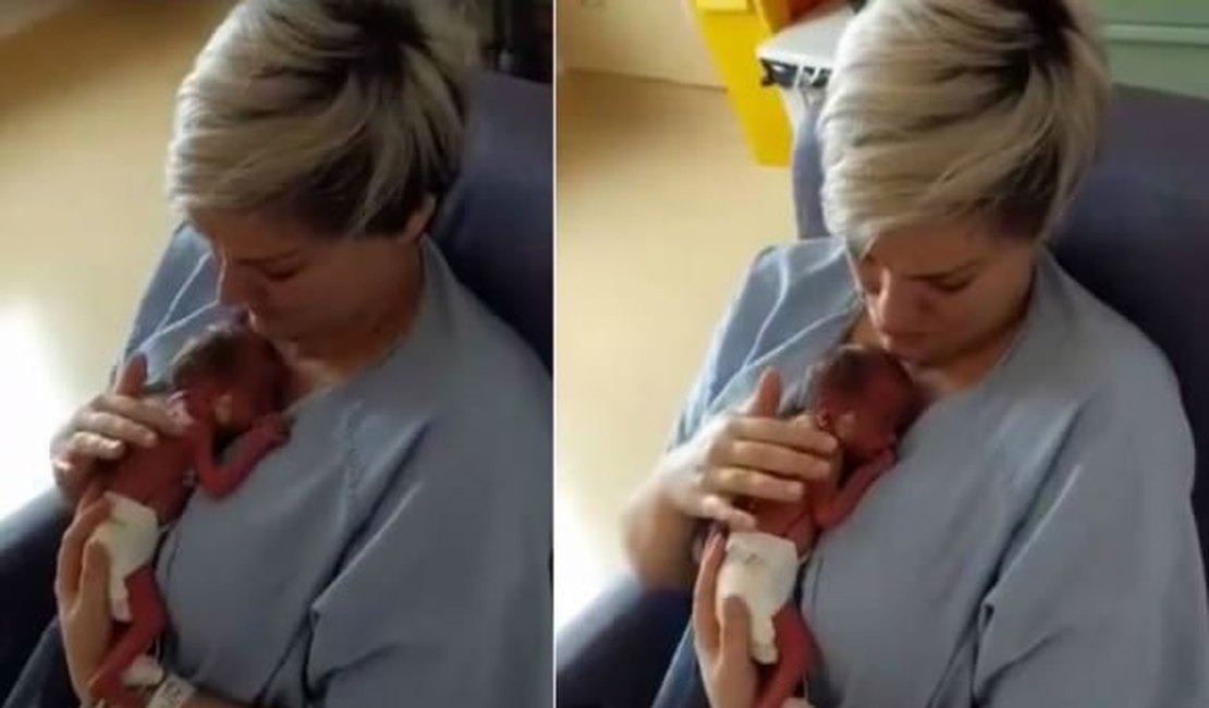 Imagem de mãe segurando bebê pela 1ª vez causa emoção na web
