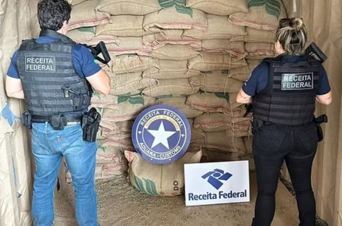 Receita Federal aprende 1,3 tonelada de cocaína no Porto do Rio