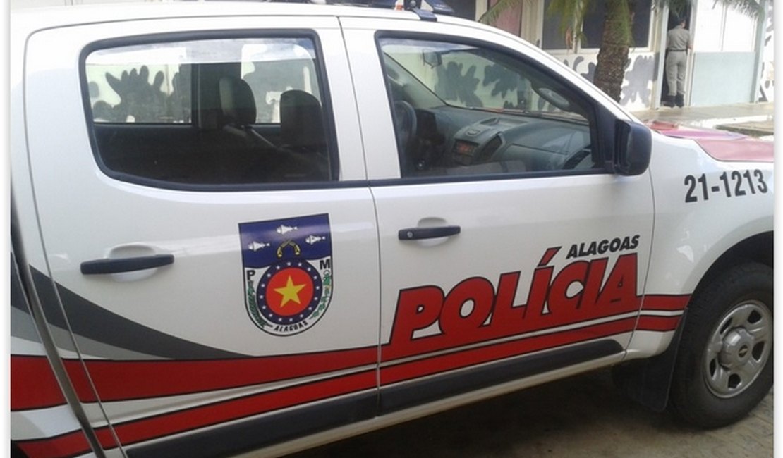 Bandido invade residência e rouba motocicleta em Arapiraca