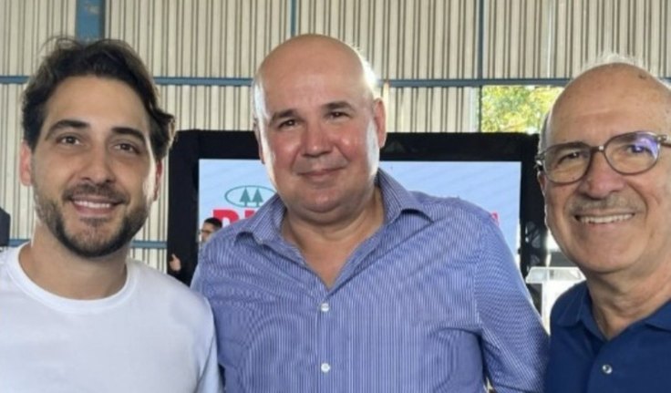 Prefeito de Penedo, Ronaldo Lopes é homenageado em Festa do Trabalhador da Cooperativa Pindorama