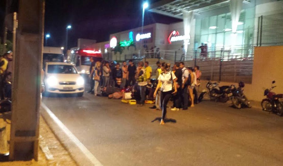 Acidente entre duas motos deixa três feridos, em Arapiraca