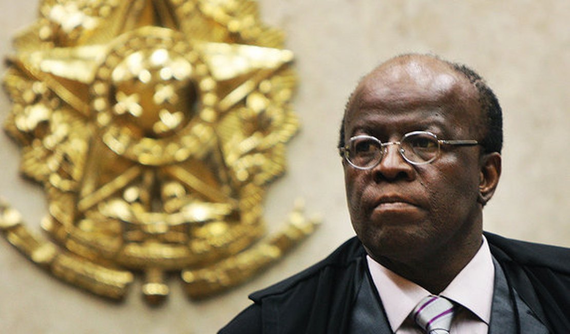 Joaquim Barbosa apoia posição do governo federal contra a redução da maioridade penal