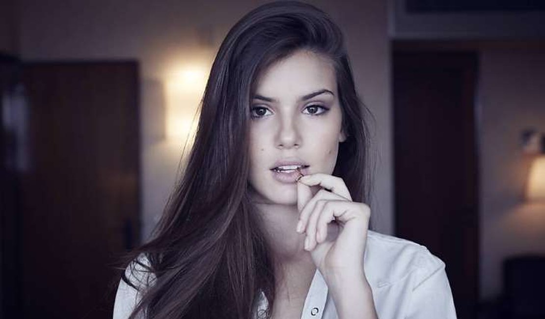 Camila Queiroz comenta fim de 'Verdades Secretas': “Peguei a dor da Angel para mim”