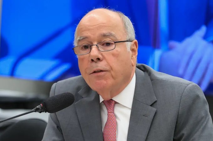 Itamaraty tenta retirada de políticos brasileiros via Jordânia