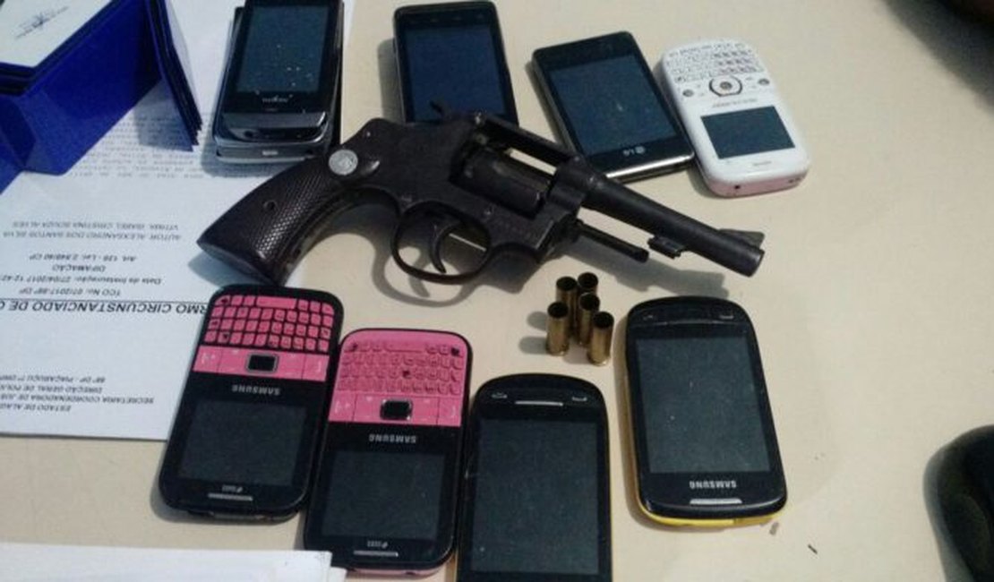PC prende dupla por roubar loja de celular em São Sebastião