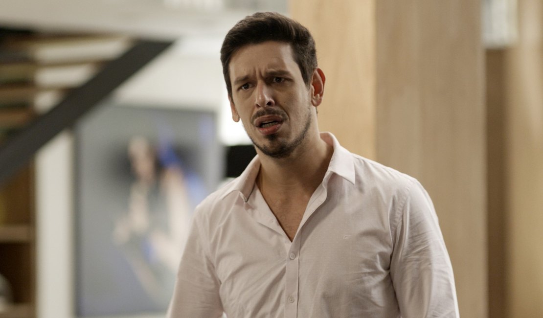 Léo perde show internacional para a 4.4