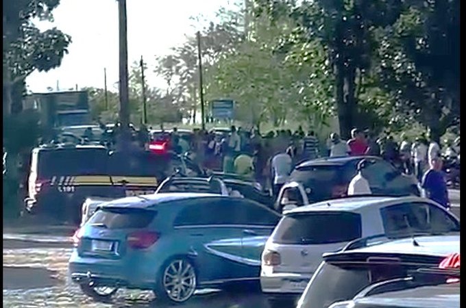Moradores de Atalaia bloqueiam BR-316 em protesto por falta de água