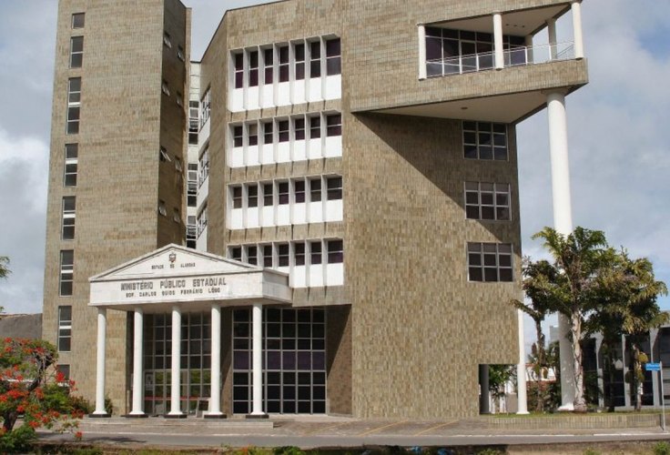 MPAL ingressa com Ação Civil Pública para cobrar transparência e realização de concursos públicos em Barra de Santo Antônio e Paripueira