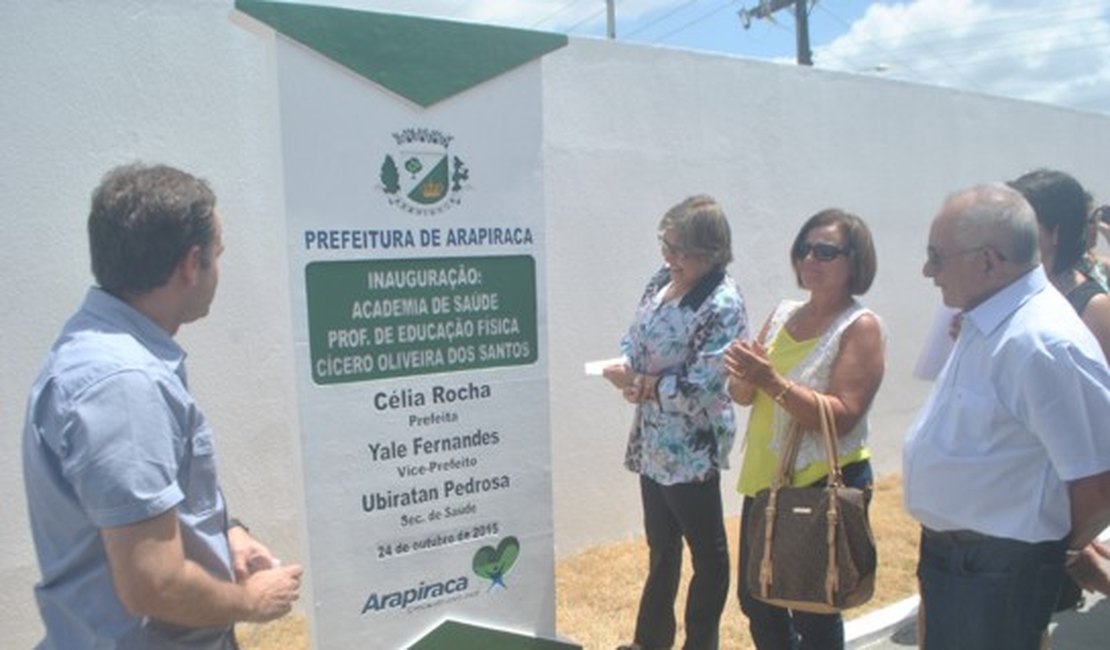 Célia entrega primeira Academia da Saúde de Arapiraca
