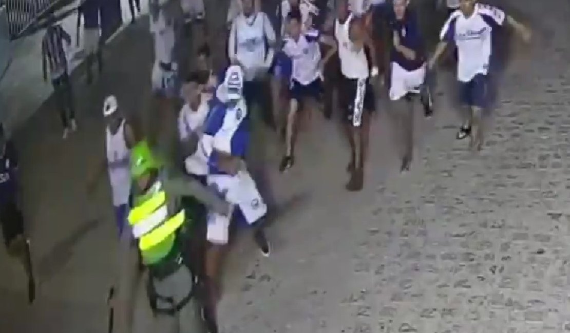 Polícia Civil divulga imagens de torcedores envolvidos em agressões e tumulto no jogo CSA x Ituano
