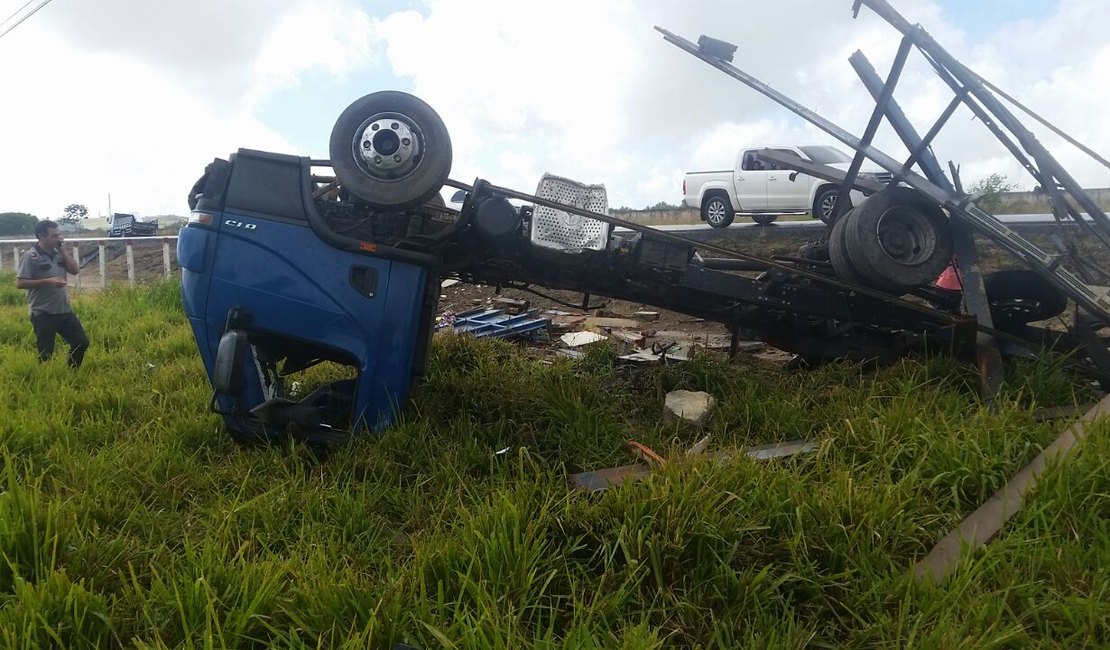 Morre segunda vítima de acidente envolvendo caminhão em Junqueiro