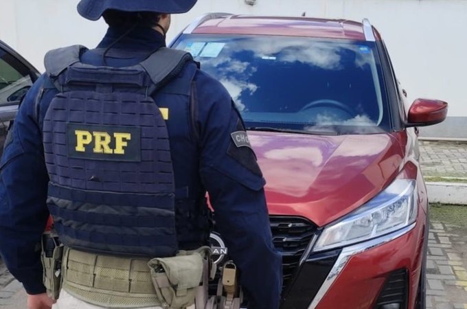 PRF prende mulher por suspeita de receptação culposa em Maceió