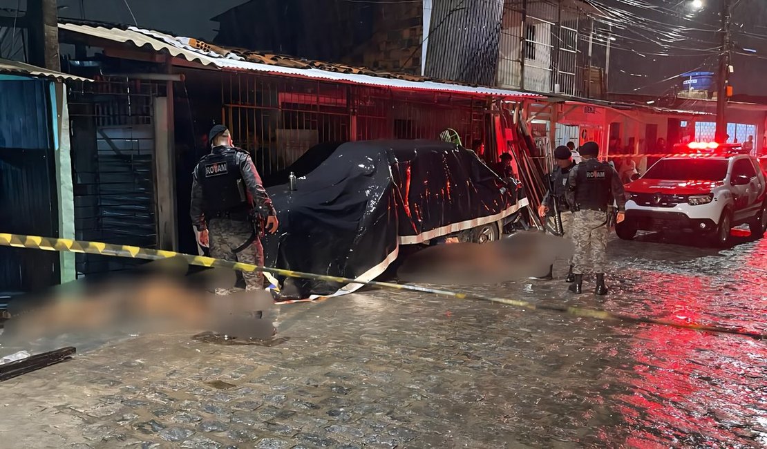 Jovens são assassinados com diversos disparos de arma de fogo em Maceió